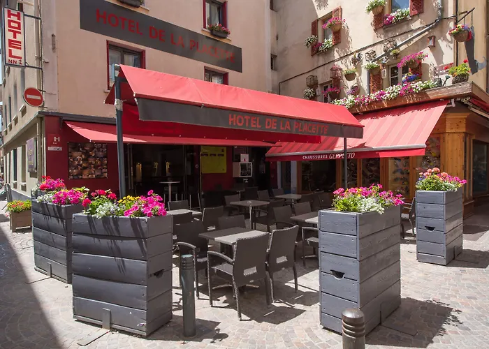 De La Placette Hotel