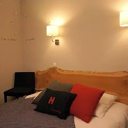 De La Placette Hotel 2*